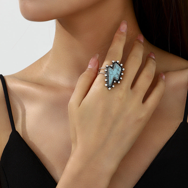 Western-style Turquoise Decorated Ring