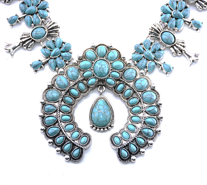 Bohemian Turquoise Flower Pendant Alloy Necklace