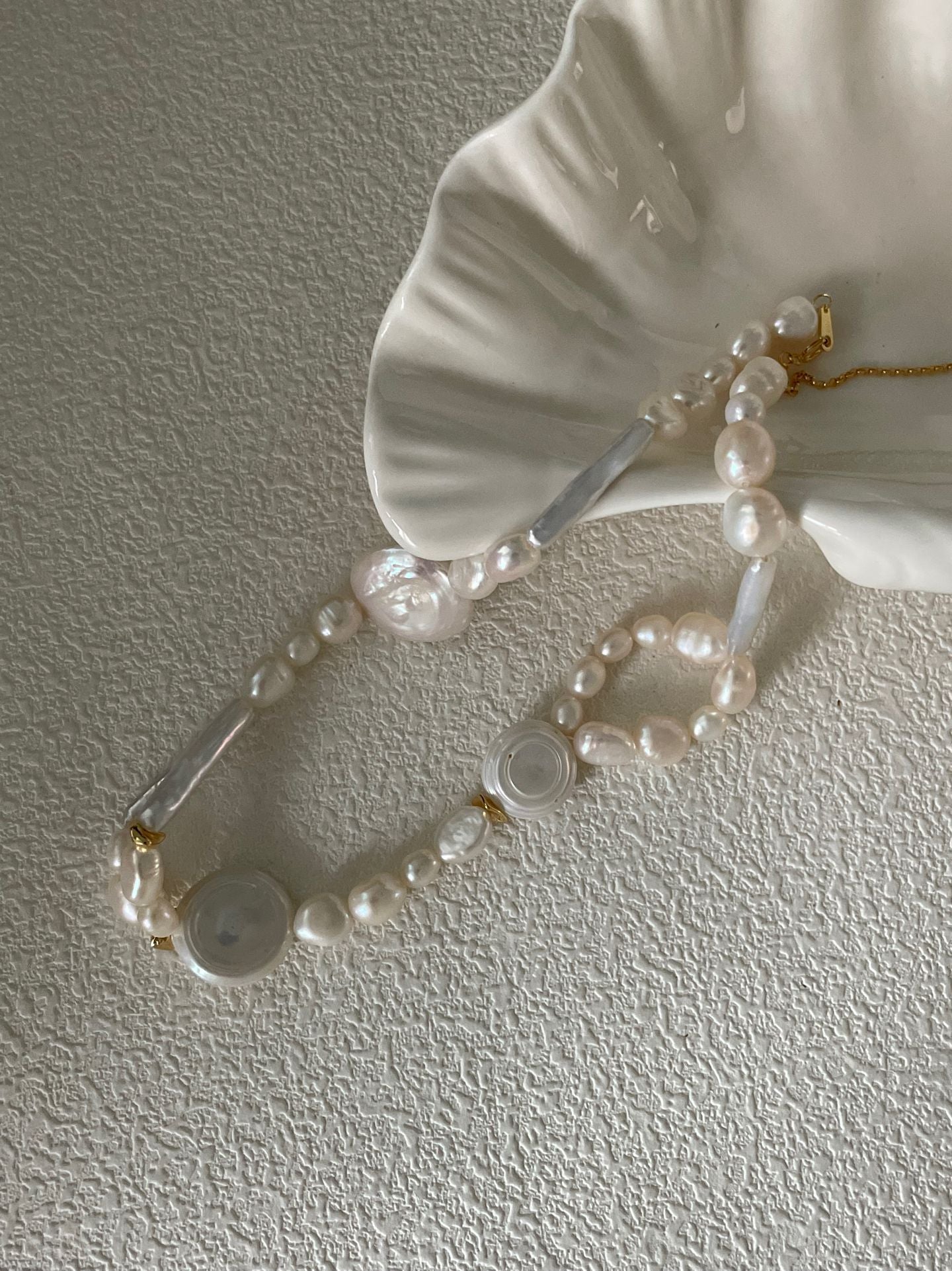 French Pearl Choker - Minimalist Elegant Collarbone Necklace