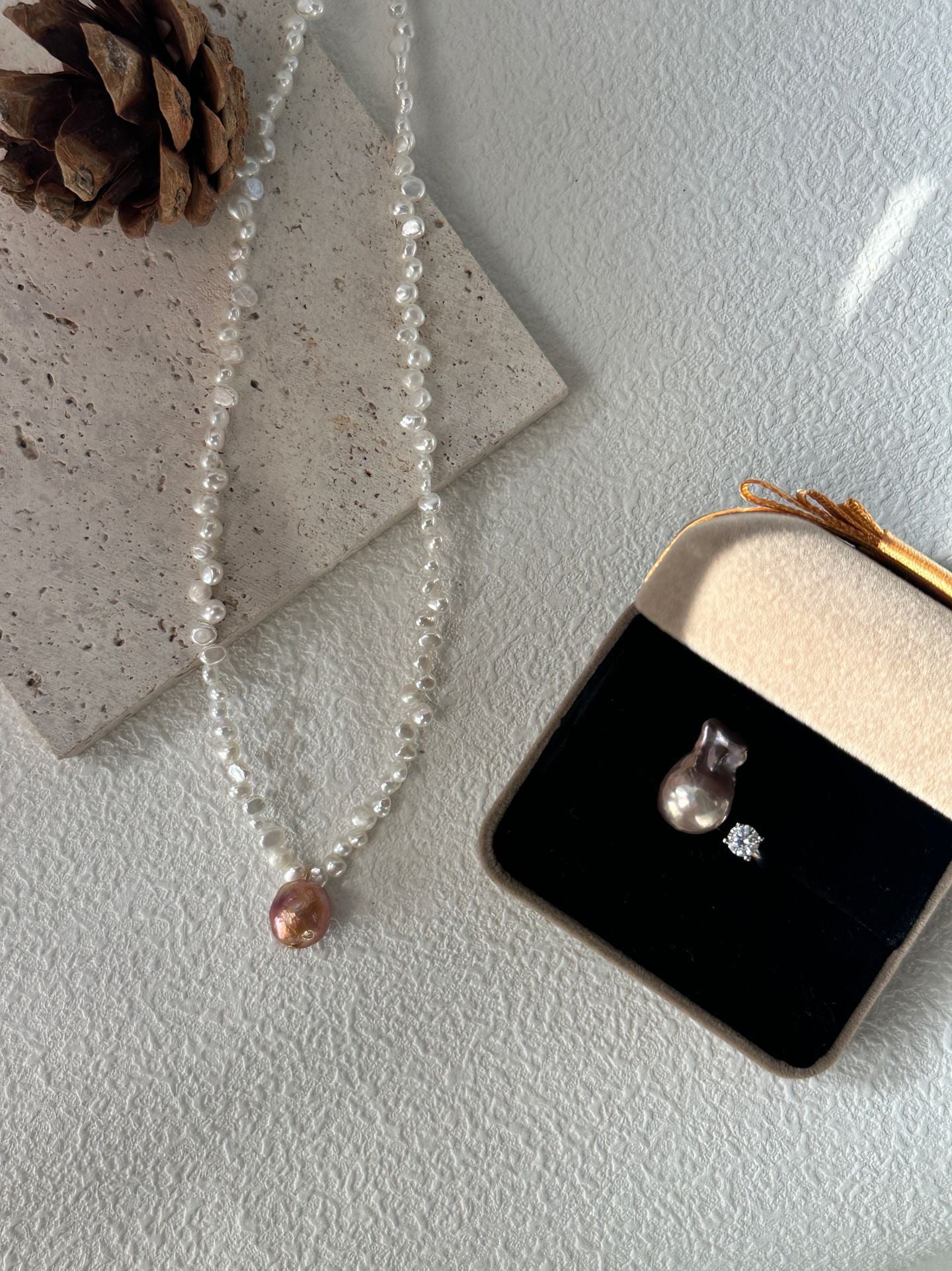 Lace Baroque Necklace