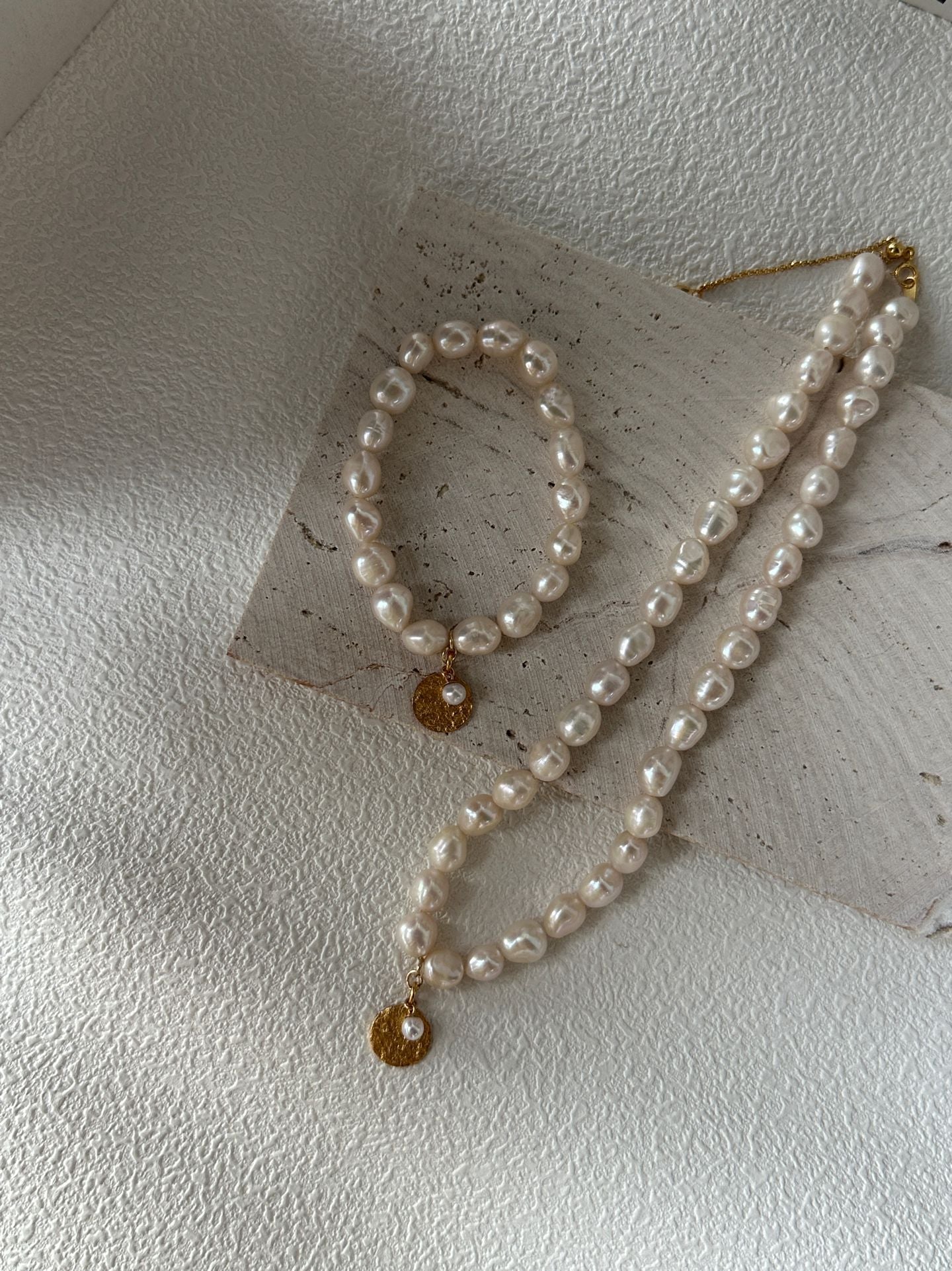Gardener Pearl Necklace