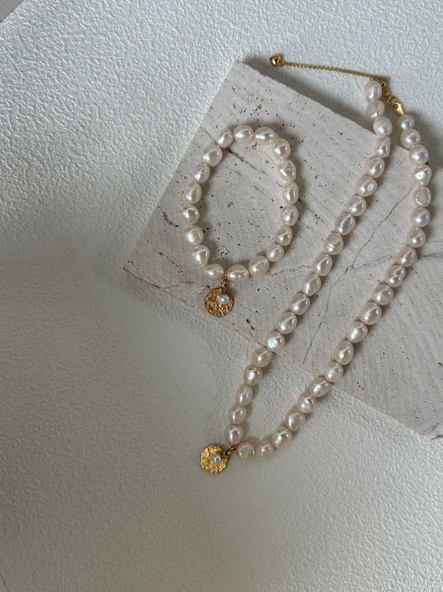 Gardener Pearl Necklace