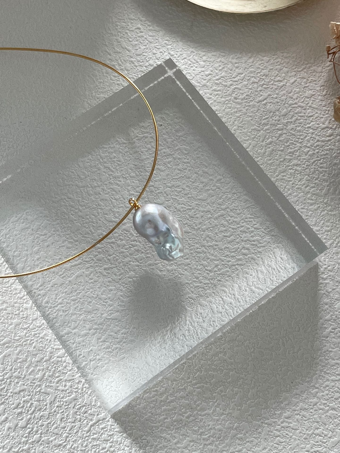 Golden Tail Drop Choker