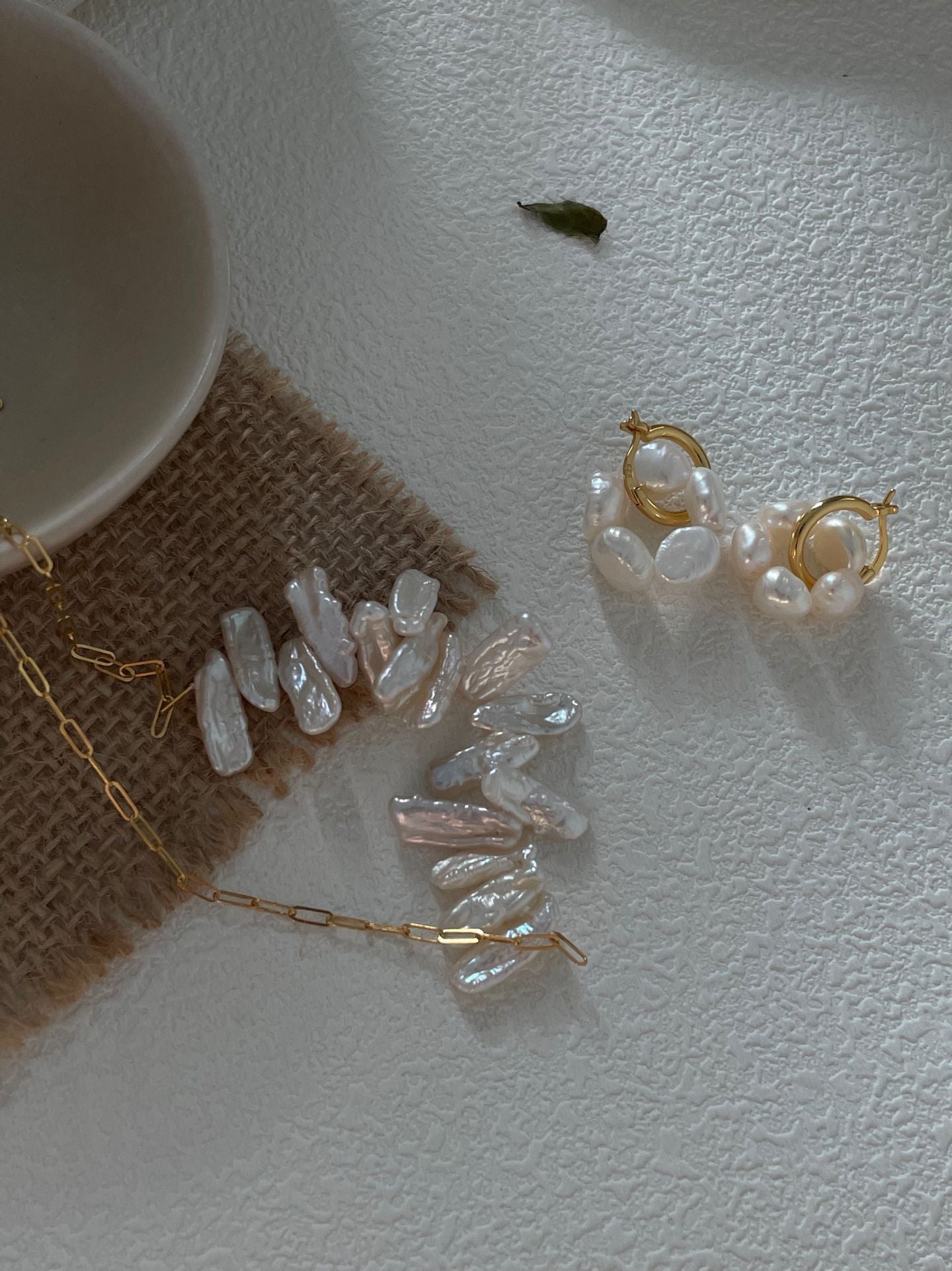 Irregular Smile Pearl Necklace