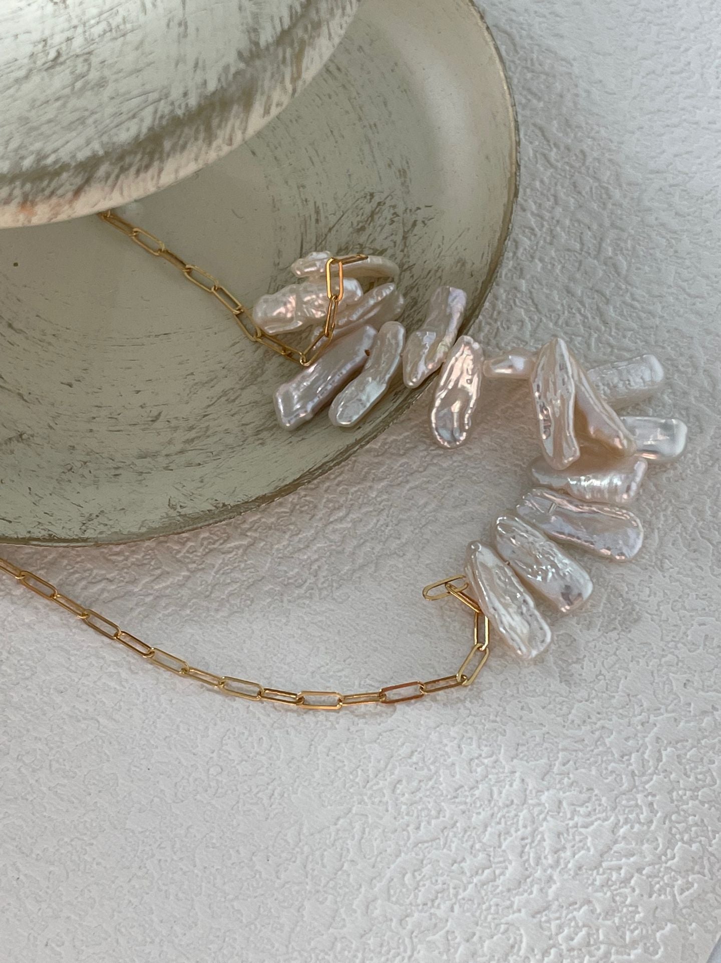 Irregular Smile Pearl Necklace