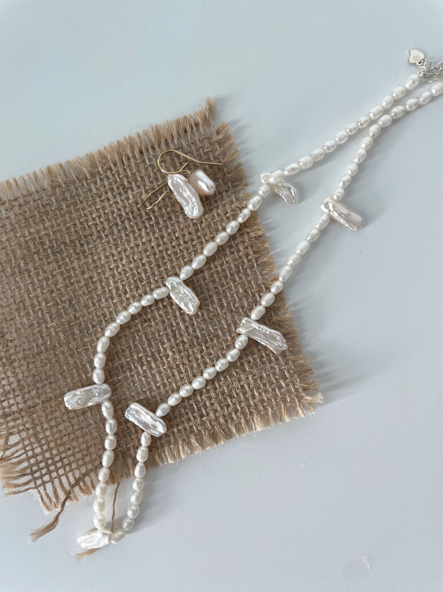 Lace Baroque Pearl Necklace