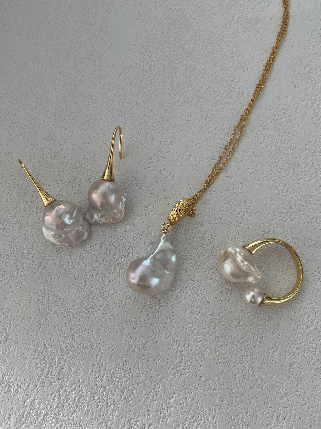 High-post Oversized Earrings