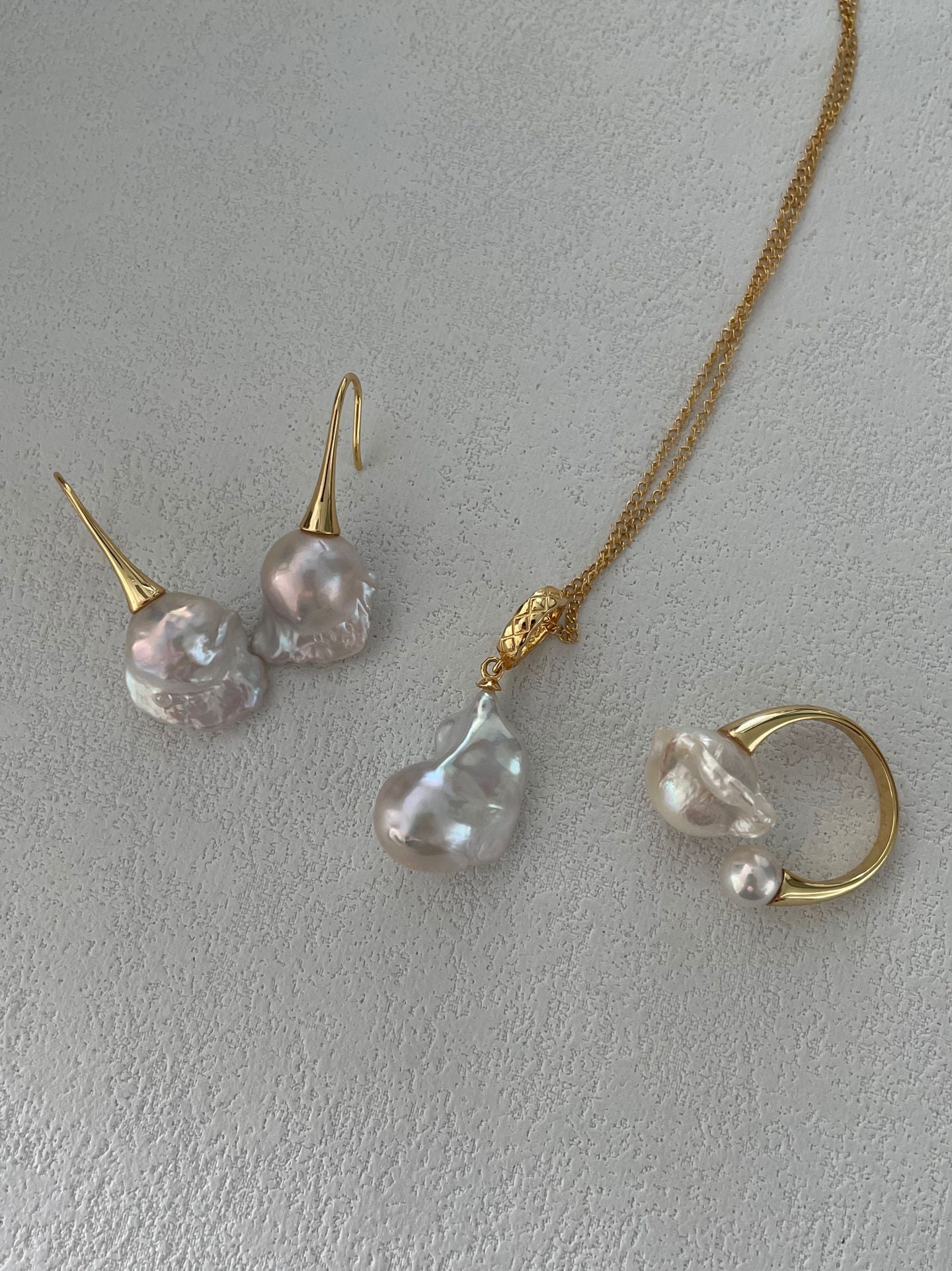 High-post Oversized Earrings