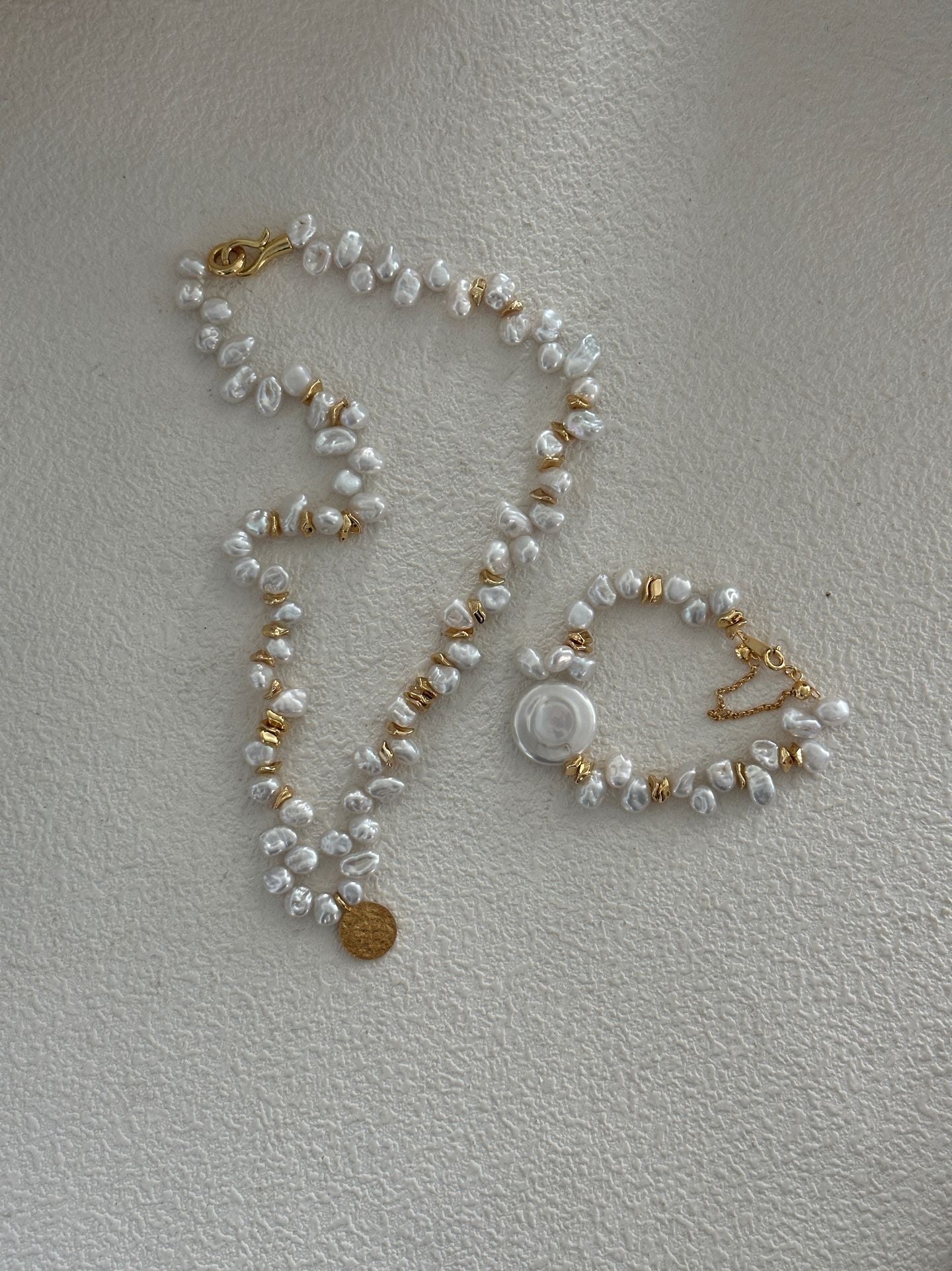 Disc Keshi Pearl Bracelet - Natural Seed Pearl Coin Bracelet