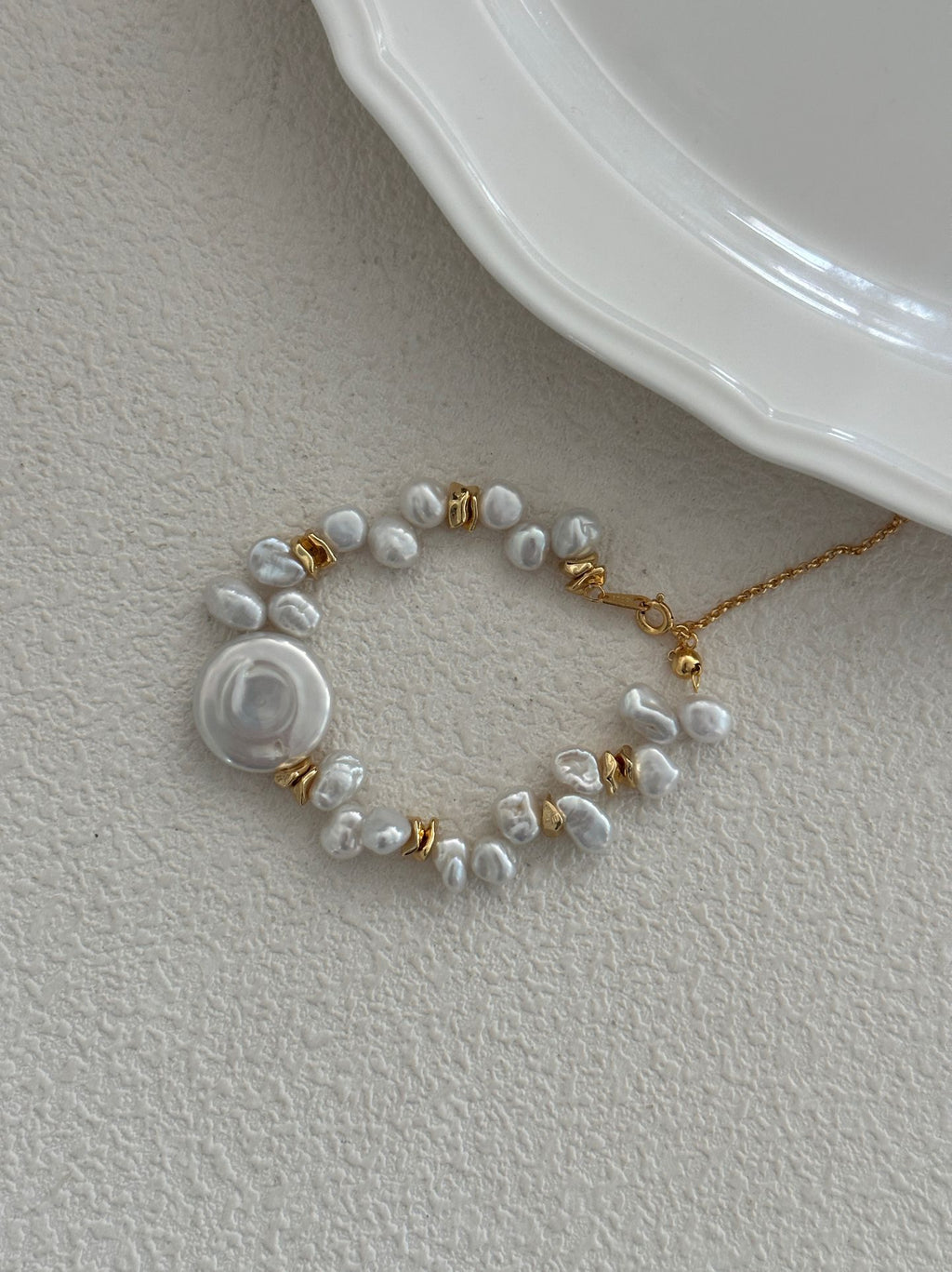 Disc Keshi Bracelet