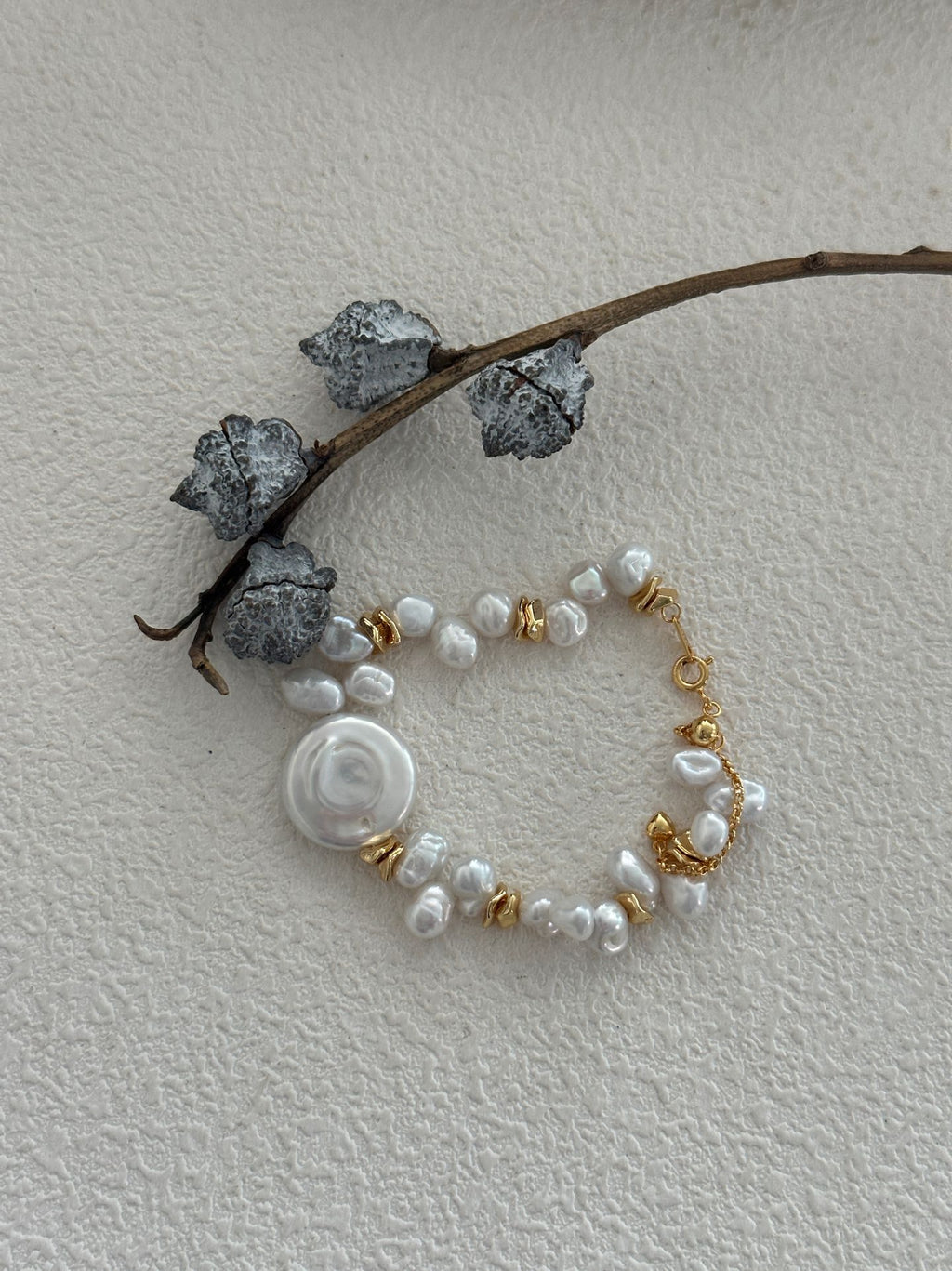 Disc Keshi Bracelet