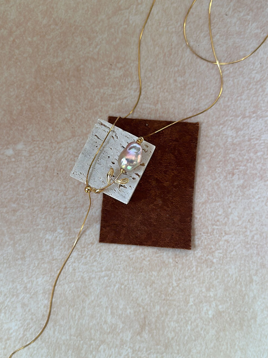 Natural Pearl Rose Gold Necklace - Elegant Collarbone Chain