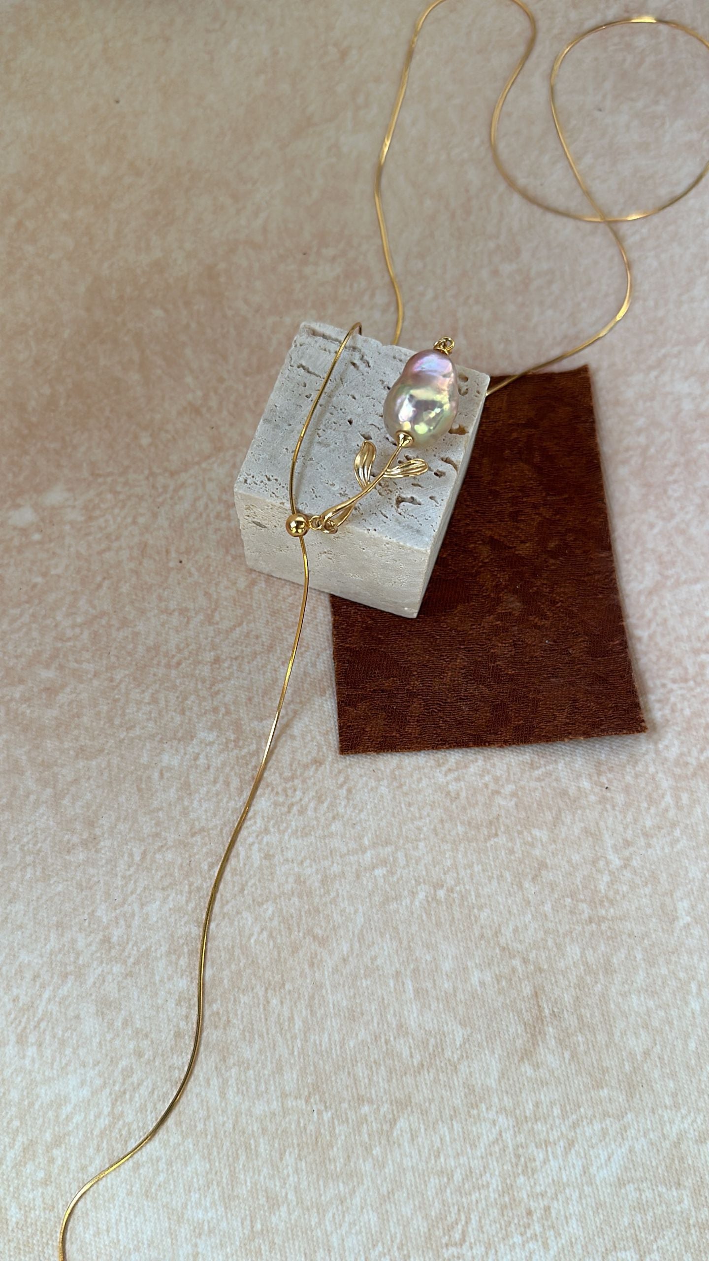 Natural Pearl Rose Gold Necklace - Elegant Collarbone Chain